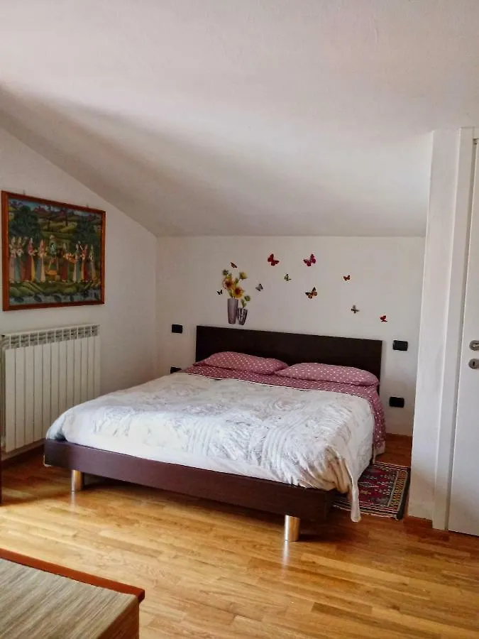فندق مبيت وإفطار Sally'S B&B Marina Di Carrara